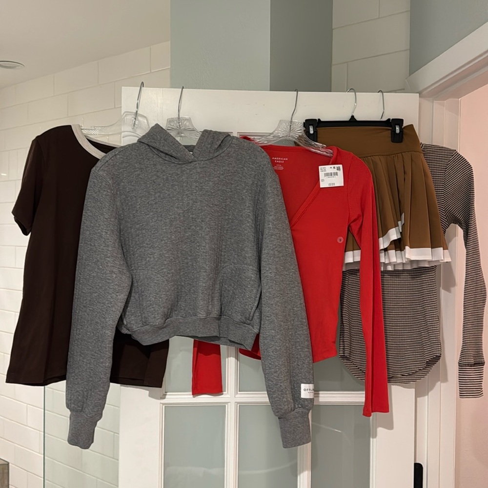 Aerie lot of 5 items: hoodie, tees & skirt S-M